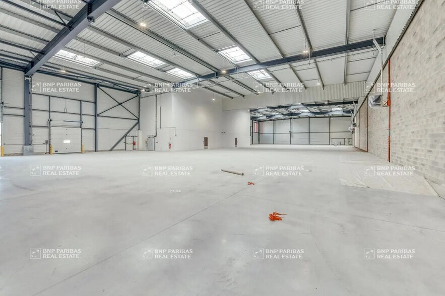 Bureau dans Le Thillay à louer - Photo intérieure - Image 2 de 5