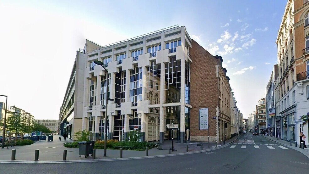 Bureau dans Lille à vendre - Photo du bâtiment - Image 3 de 8