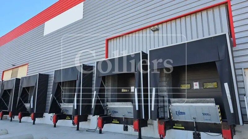 Industriel dans Gignac-la-Nerthe à louer - Photo du bâtiment - Image 2 de 4