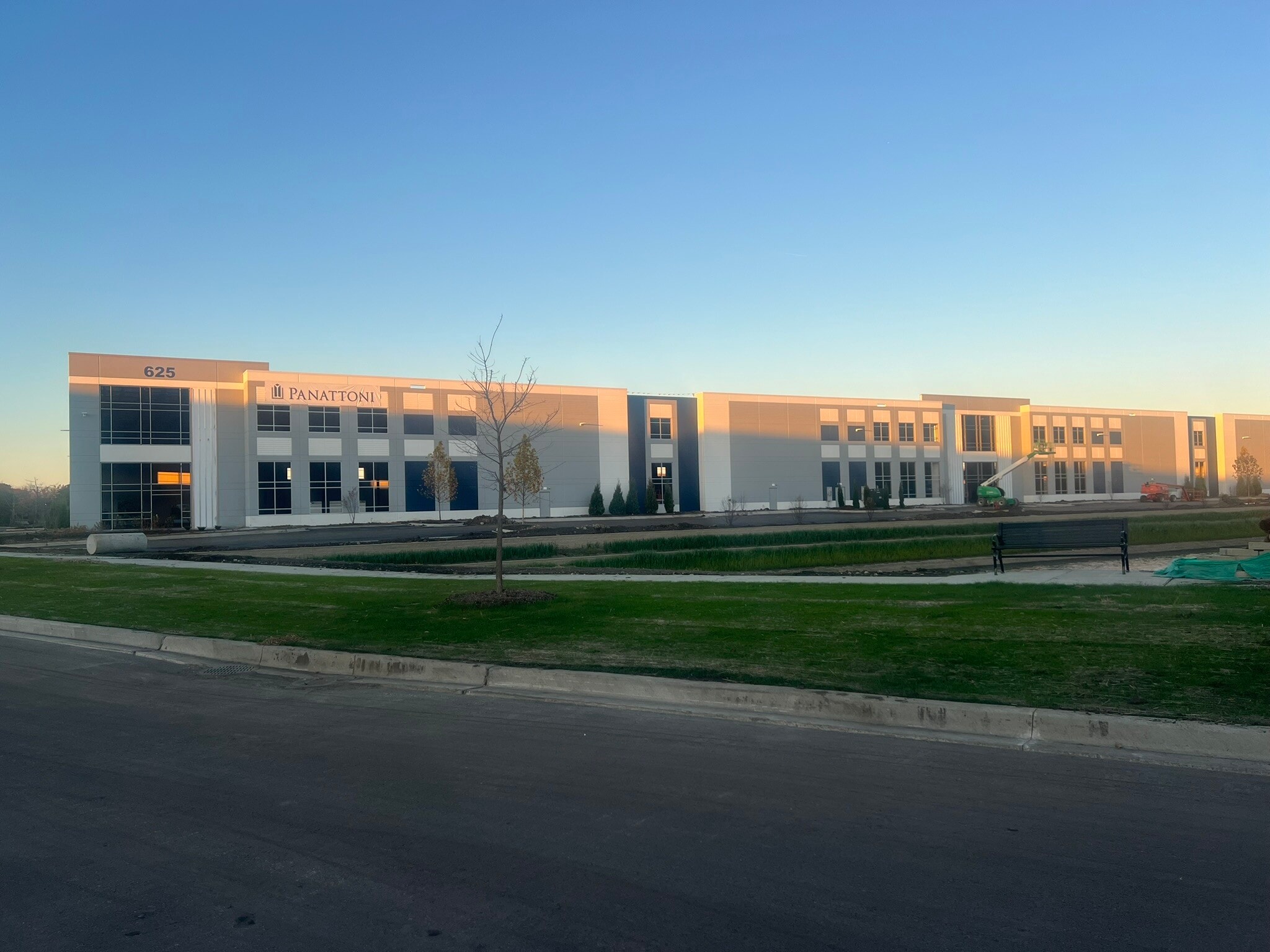 612 Schelter Rd, Lincolnshire, IL for lease Building Photo- Image 1 of 2