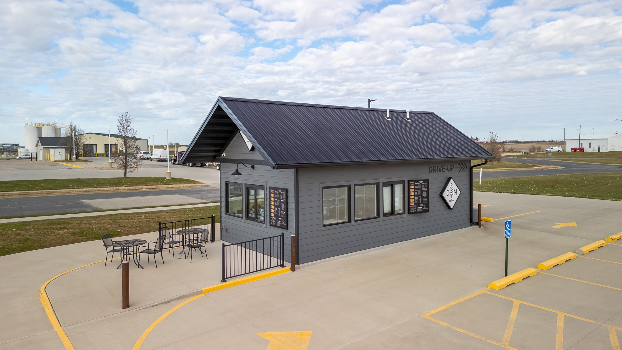 331 Sandstone Dr NW, Eyota, MN for lease Primary Photo- Image 1 of 8