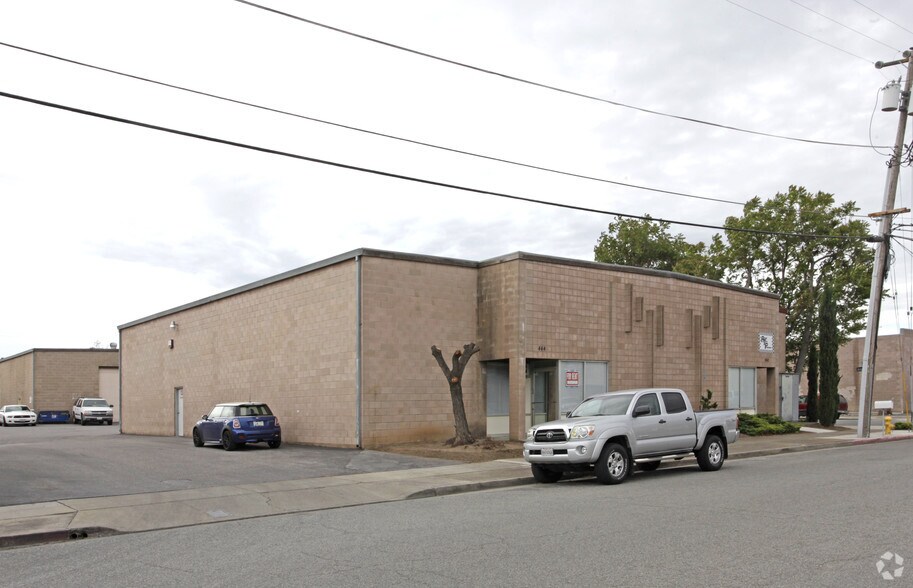 444-460 Lano St, San Jose, CA à vendre - Photo du bâtiment - Image 1 de 7