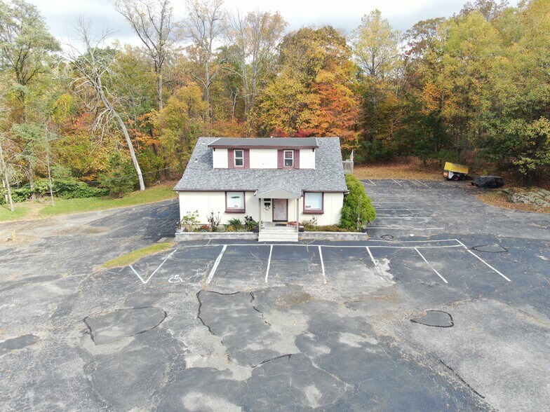 409 Woodport Rd, Sparta, NJ à vendre - Photo du bâtiment - Image 3 de 58
