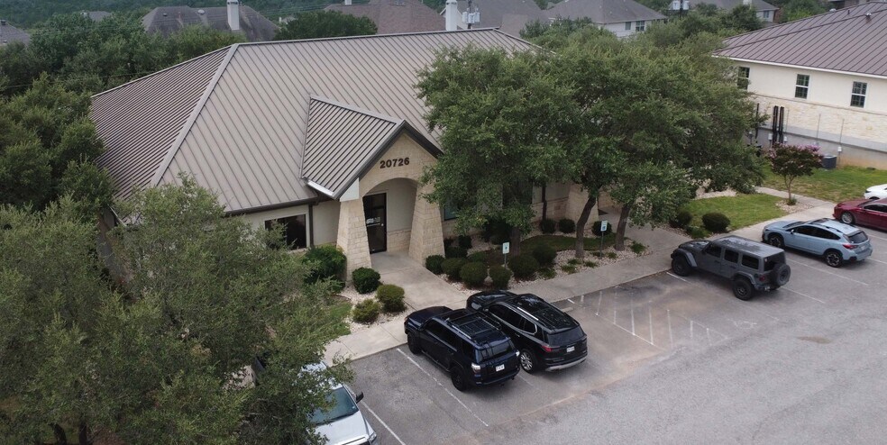 20726 Stone Oak Pkwy, San Antonio, TX à louer - Photo du bâtiment - Image 3 de 9