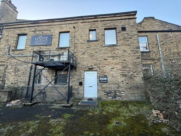 16-18 Bradford Rd, Brighouse for lease - Building Photo - Image 2 of 2