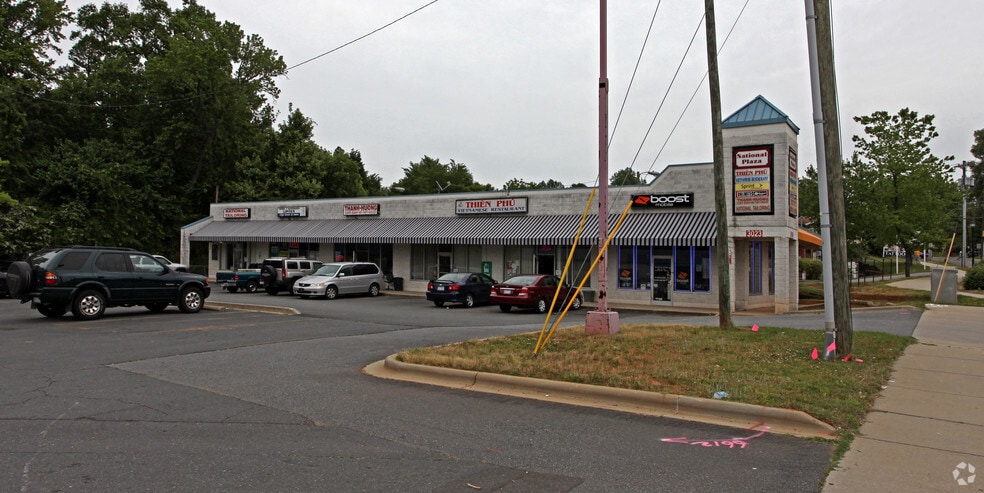 3023-3033 Central Ave, Charlotte, NC for sale - Building Photo - Image 2 of 3