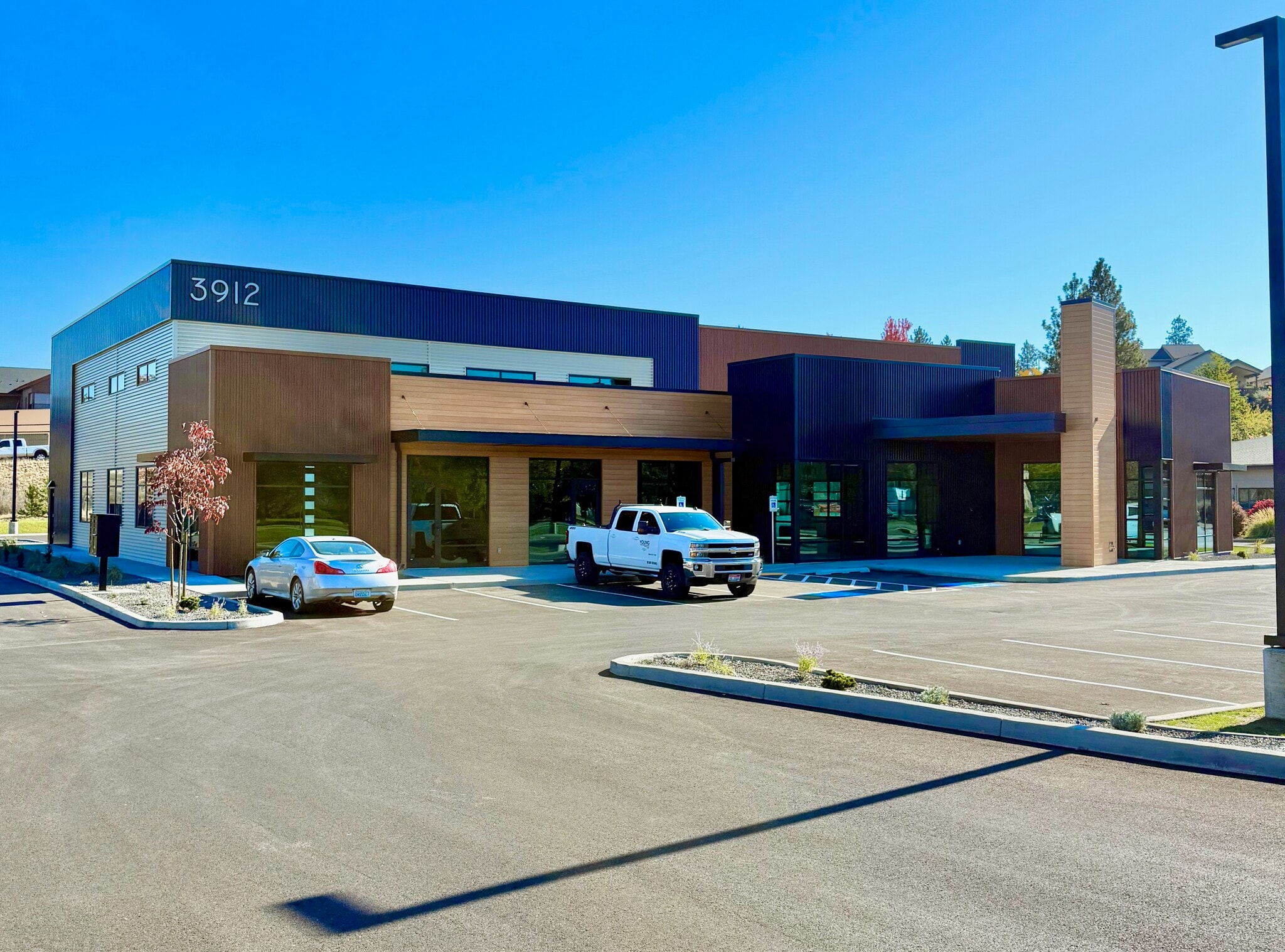 3912 N Schreiber Way, Coeur d'Alene, ID for lease Building Photo- Image 1 of 5