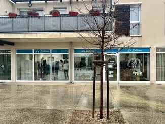 Plus de détails pour Commerce de détail à louer