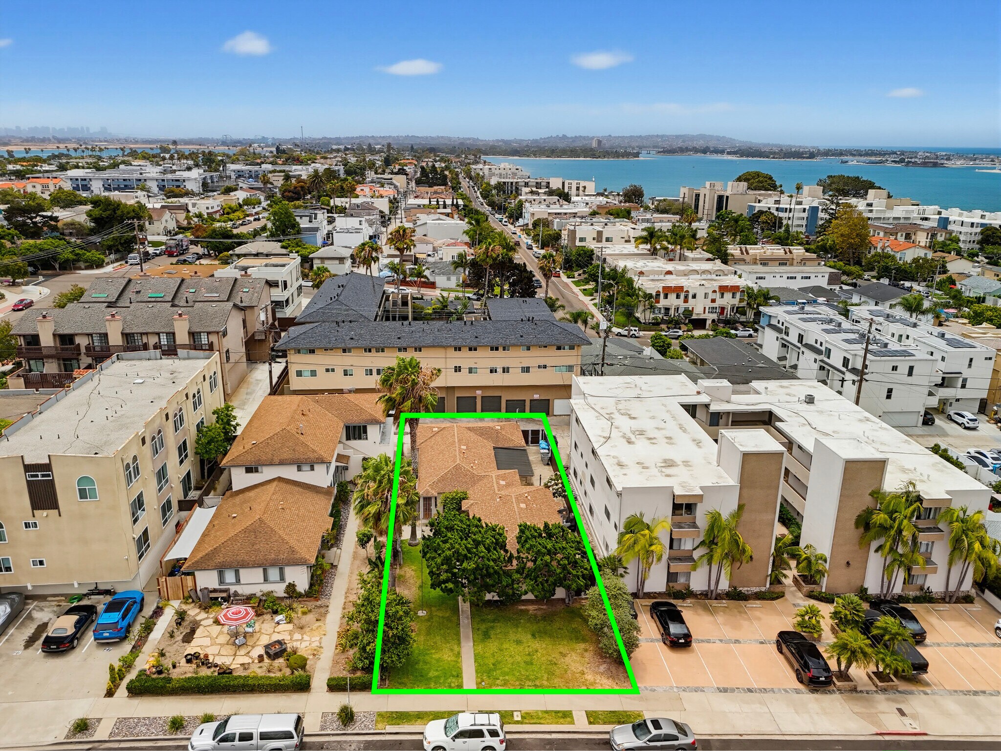 1449 Oliver Ave, San Diego, CA à vendre Aérien- Image 1 de 20
