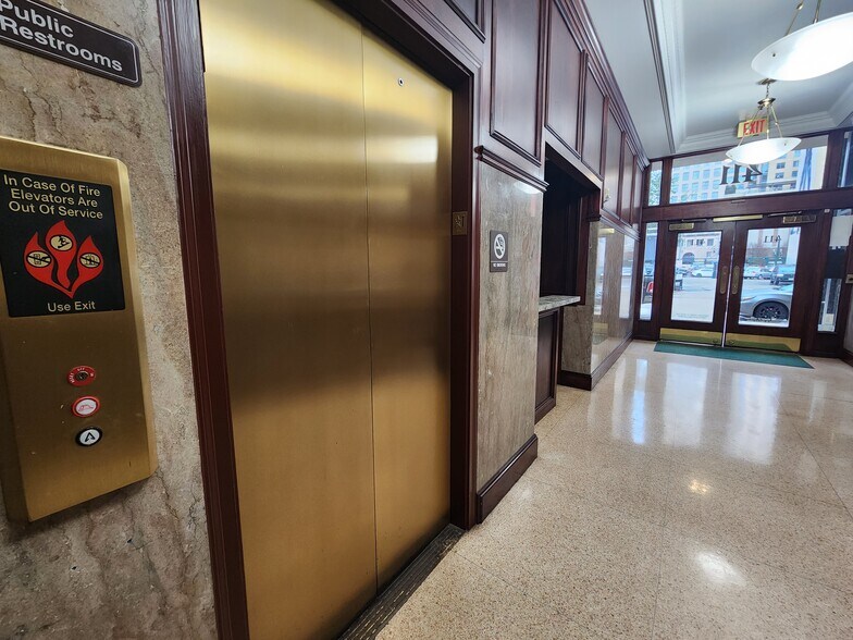 411 Fannin St, Houston, TX à louer - Photo intérieure - Image 3 de 13