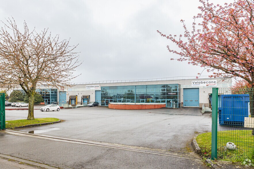13 Avenue De L'Europe, Roncq for lease - Building Photo - Image 2 of 2