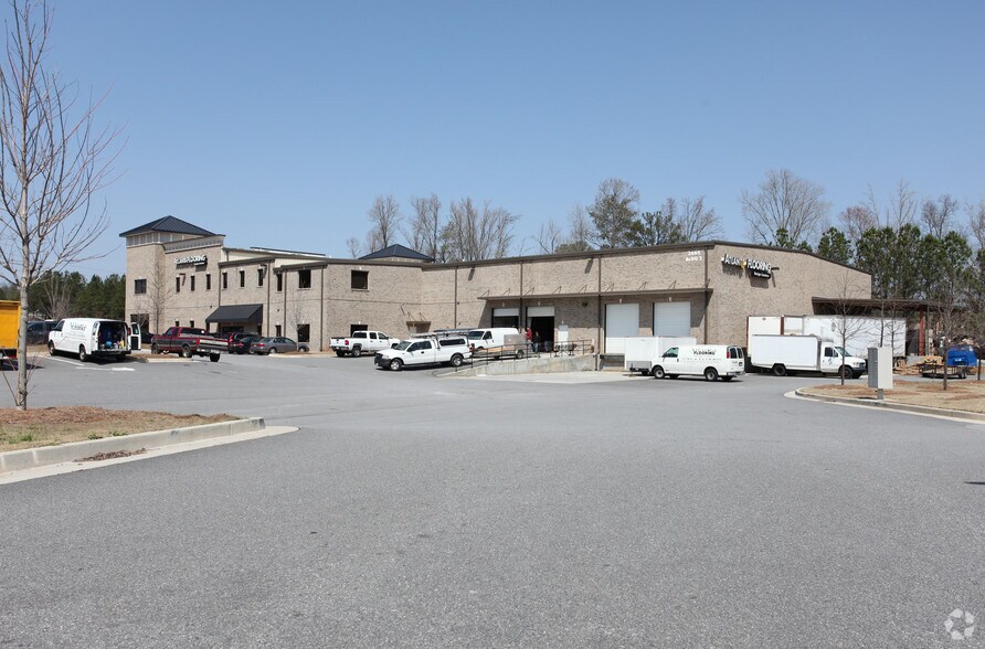 3665 Swiftwater Park Dr, Suwanee, GA for lease - Building Photo - Image 2 of 2