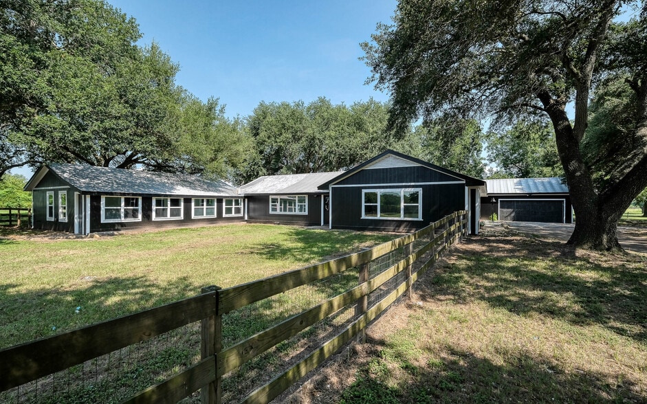 20515 Kickapoo Rd, Waller, TX for sale - Building Photo - Image 3 of 26