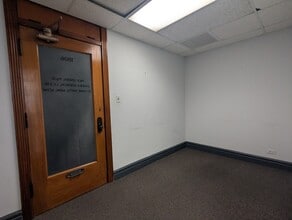 111 N Wabash Ave, Chicago, IL for sale Interior Photo- Image 1 of 9