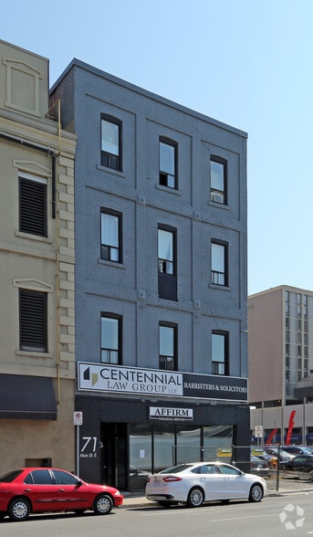 71 Main St E, Hamilton, ON à vendre - Photo du bâtiment - Image 2 de 2