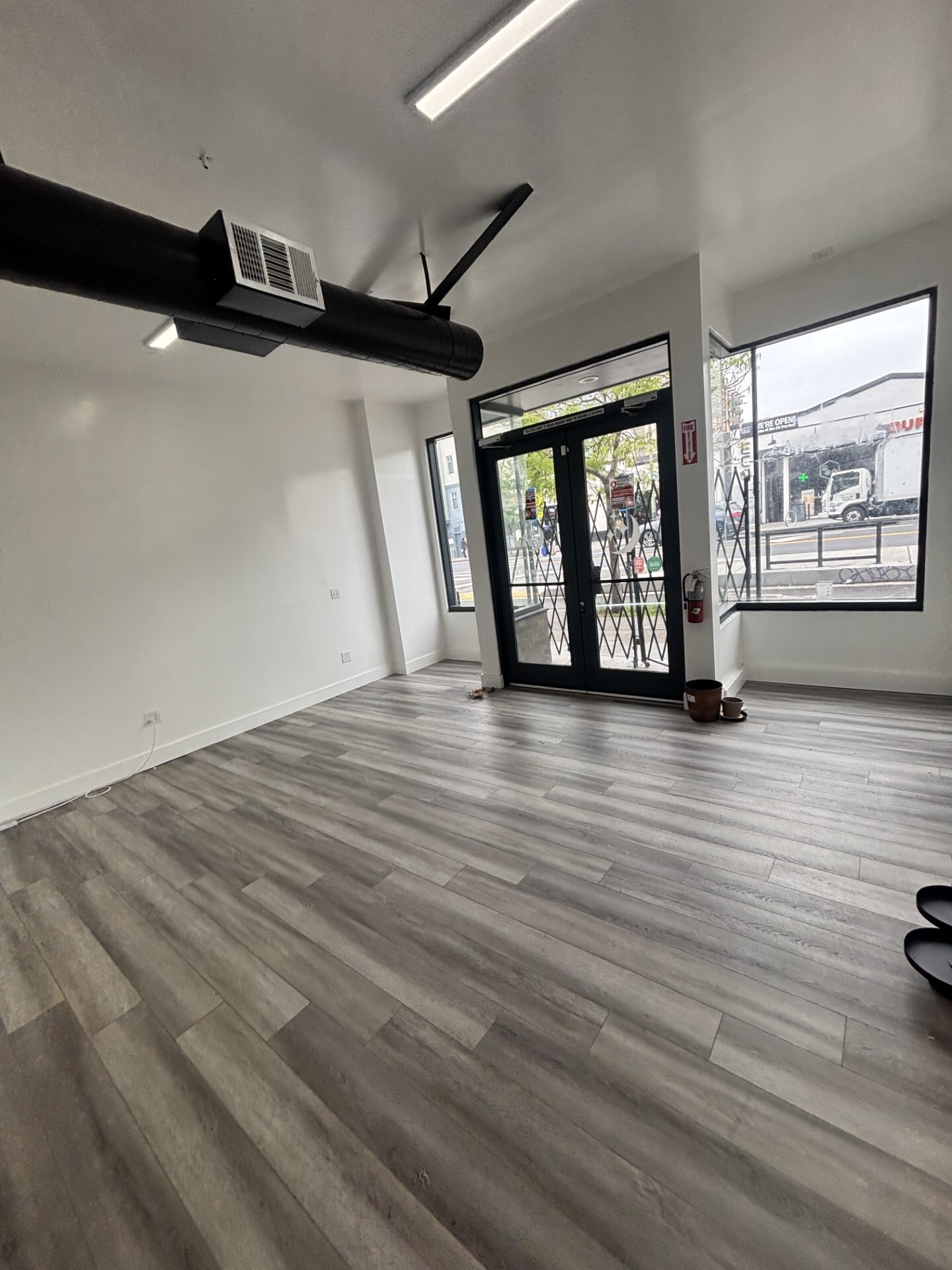 2404 Telegraph Ave, Oakland, CA for lease Interior Photo- Image 1 of 7