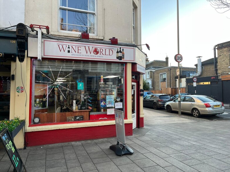 141 St Johns Hl, London for lease - Building Photo - Image 3 of 5