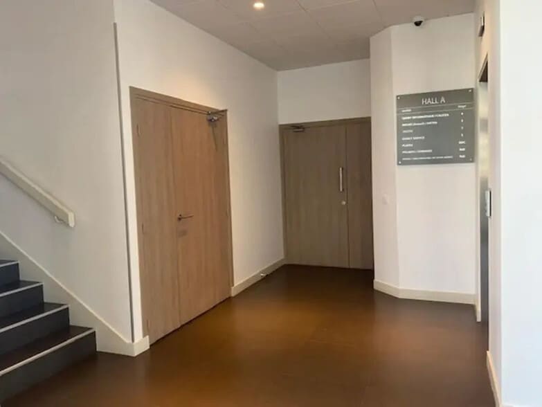 1-9 Boulevard Charles De Gaulle, Colombes à louer - Hall d’entrée - Image 3 de 14