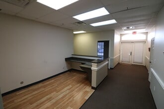 6105 Windcom Ct, Plano, TX for lease Interior Photo- Image 1 of 13