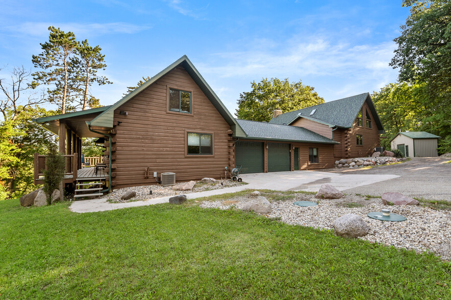 N3723 N Military Rd, Weyauwega, WI for sale - Primary Photo - Image 1 of 59