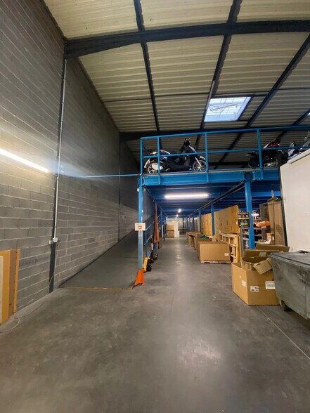 Flex in Brignais for sale - Interior Photo - Image 1 of 2