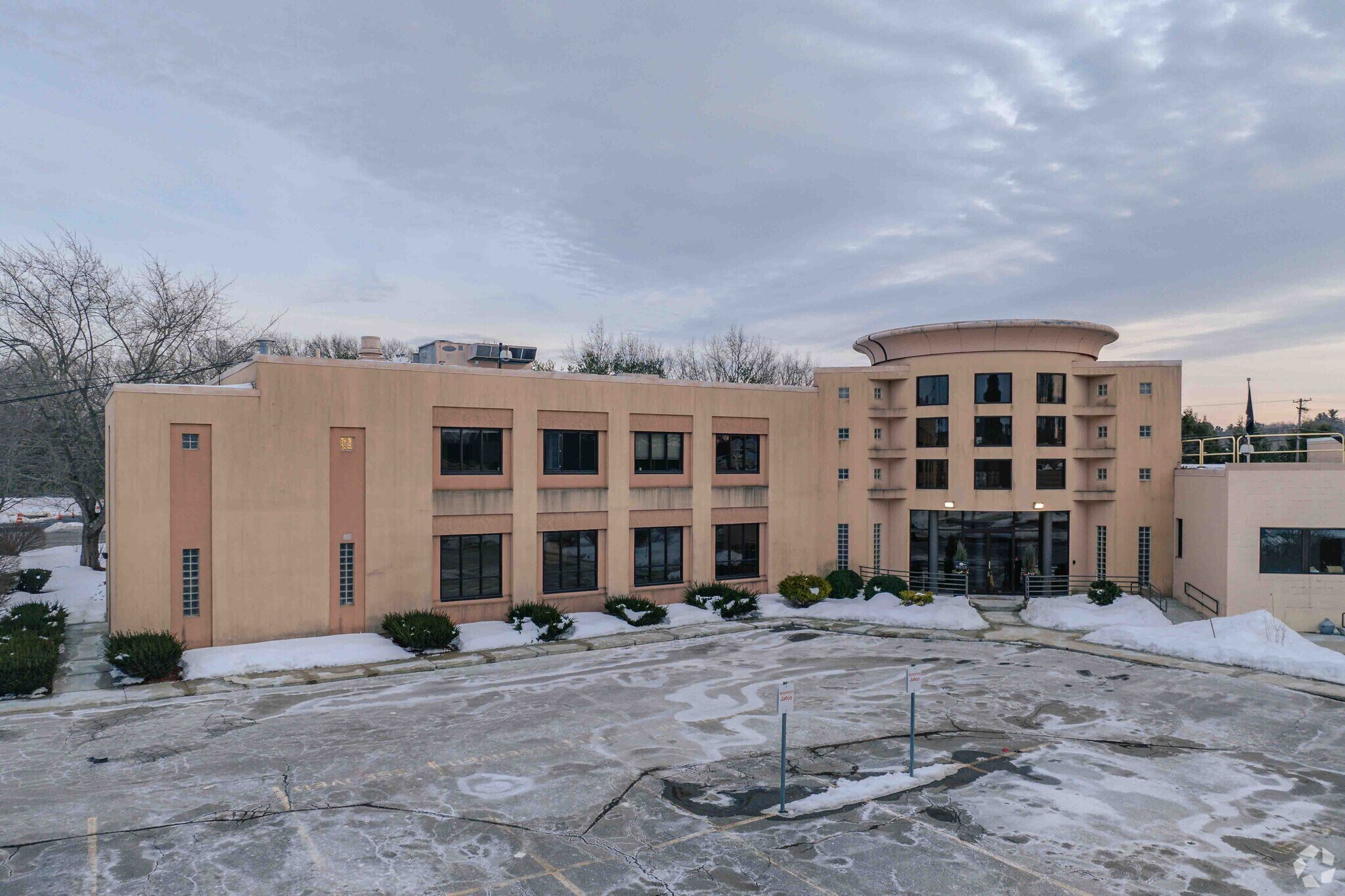 890 East St, Tewksbury, MA à louer Photo principale- Image 1 de 6