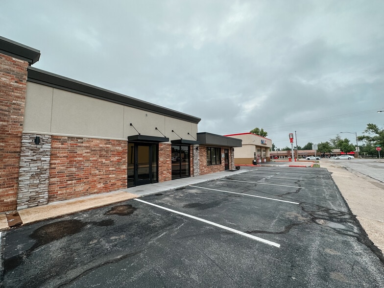 120 Thompson Dr, Norman, OK for lease - Building Photo - Image 3 of 12