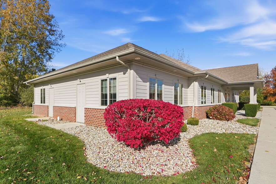 2150 N Pointe Dr, Warsaw, IN for lease - Building Photo - Image 3 of 28