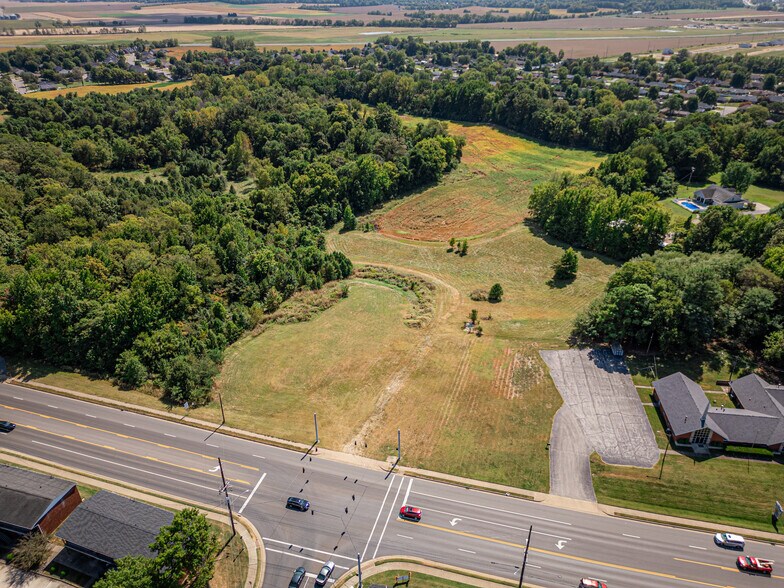 2560 US Highway 60 E, Henderson, KY à vendre - Photo du bâtiment - Image 1 de 23