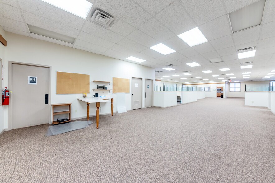 125 N 6th St, Clarksburg, WV à vendre - Photo du bâtiment - Image 2 de 10