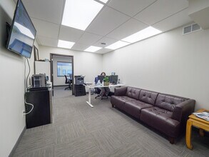 4820 Minnetonka Blvd, Saint Louis Park, MN à louer Photo du bâtiment- Image 2 de 6