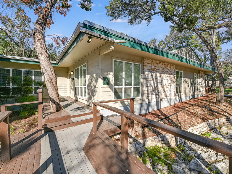 3939 Bee Caves Rd, Austin, TX for lease - Building Photo - Image 2 of 16