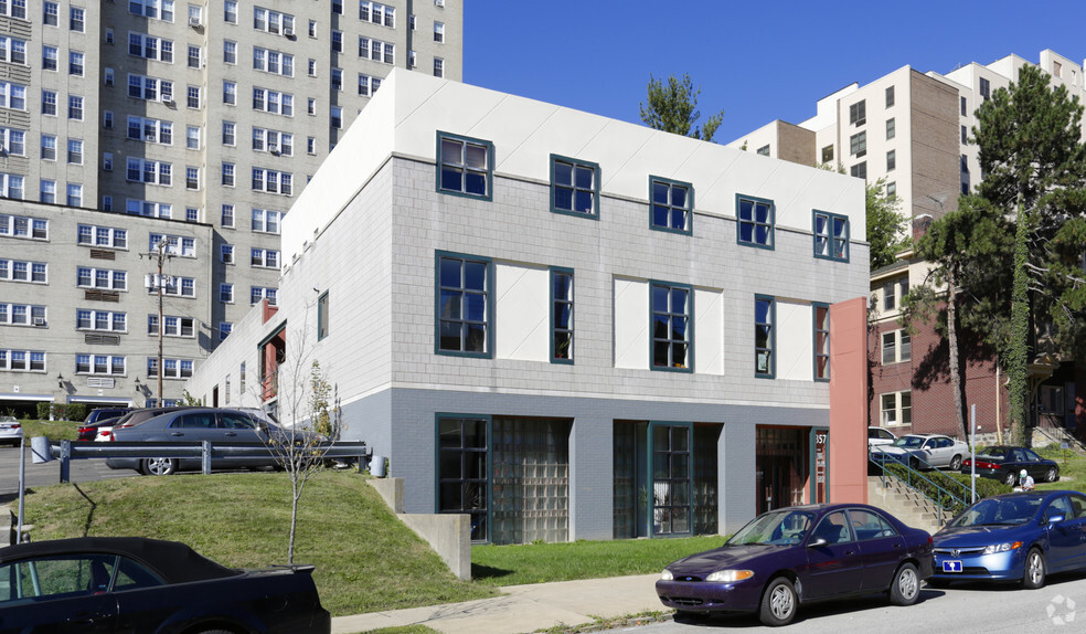 357 N Craig St, Pittsburgh, PA for lease - Building Photo - Image 1 of 9