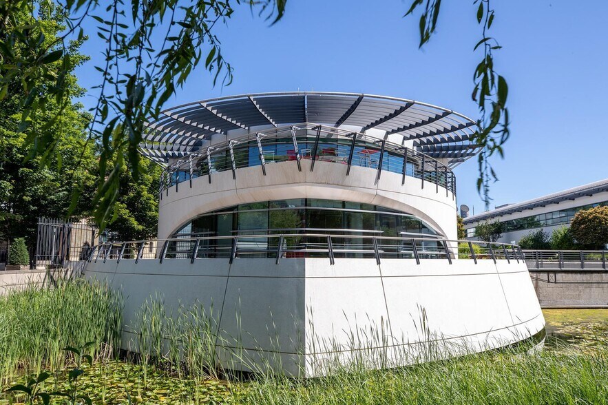 3 Place Giovanni Da Verrazzano, Lyon à louer - Photo du bâtiment - Image 2 de 55