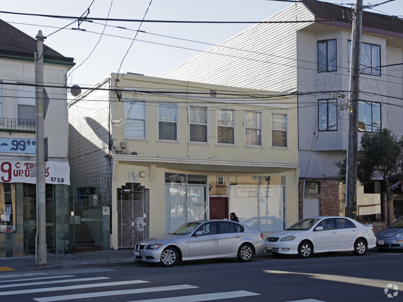 5743-5747 Mission St, San Francisco, CA à vendre - Photo du bâtiment - Image 1 de 1