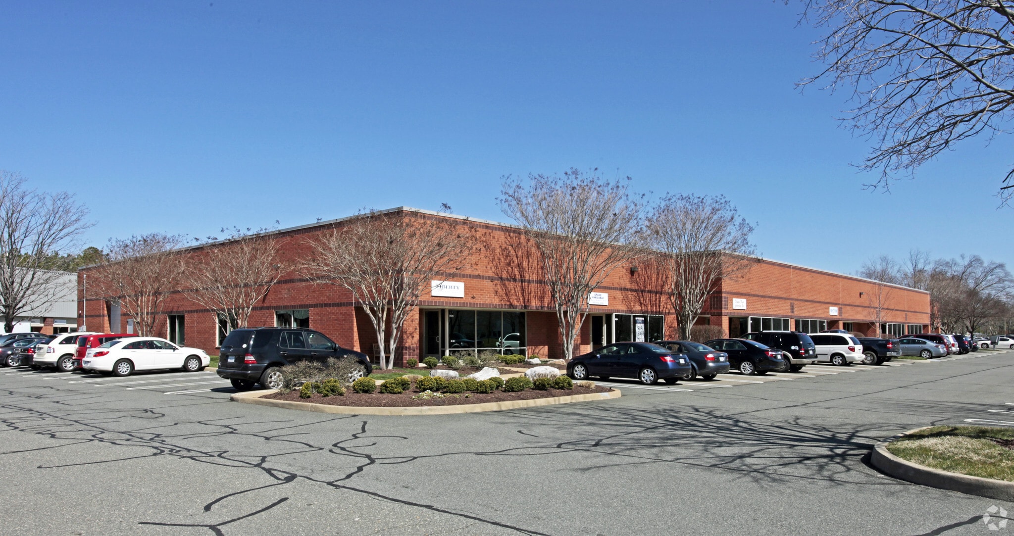5600-5626 Eastport Blvd, Richmond, VA for lease Building Photo- Image 1 of 28