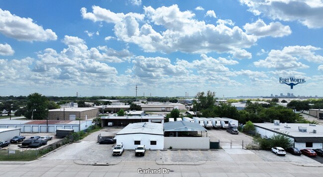 Plus de détails pour 4212 Garland Dr, Haltom City, TX - Industriel à louer