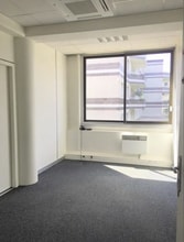 Office in Le Vésinet for lease Interior Photo- Image 2 of 17