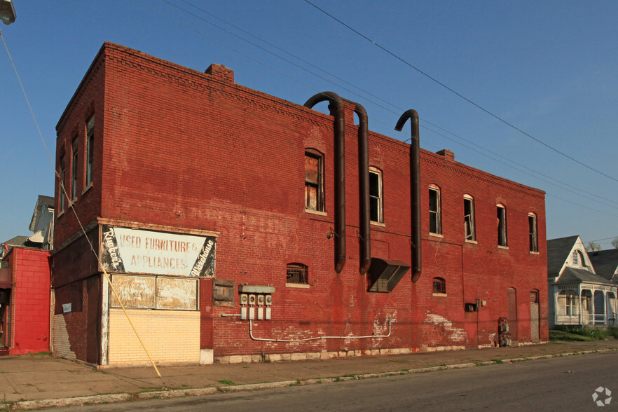 2401 W Broadway, Louisville, KY for sale - Primary Photo - Image 1 of 1