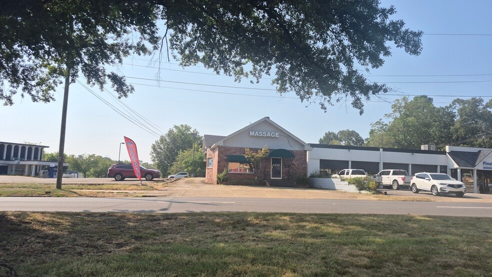 455 W Grand Ave, Hot Springs National Park, AR for sale - Building Photo - Image 2 of 2