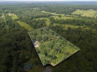 Plus de détails pour 9314 Beeler Ct, Bon Aqua, TN - Multi-résidentiel à vendre