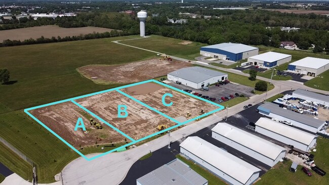 Plus de détails pour 374, 392-408 Fox Dr, Piqua, OH - Industriel à louer