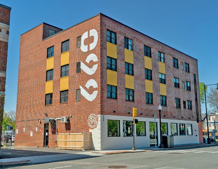 660-674 Cambridge St, Cambridge, MA à vendre - Photo du bâtiment - Image 1 de 1