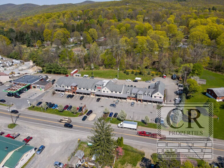 3166 Rte 9, Cold Spring, NY à louer - Photo du bâtiment - Image 2 de 25