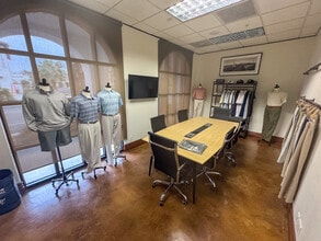 51555 Desert Club Dr, La Quinta, CA à louer Photo intérieure- Image 1 de 6