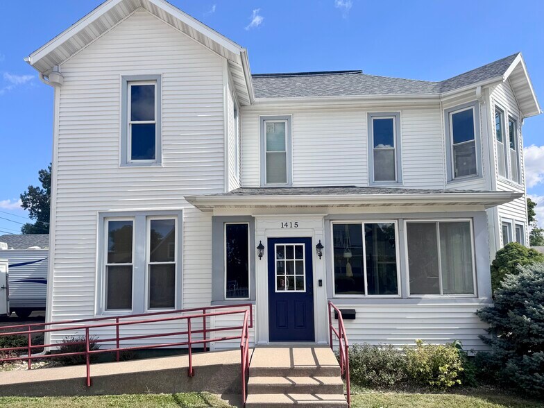 1415 4th St, Fulton, IL à vendre - Photo du bâtiment - Image 3 de 54