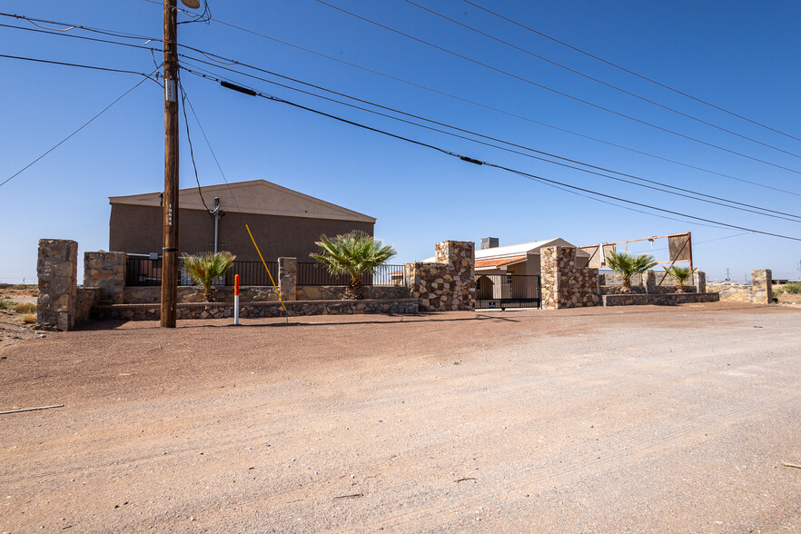 13644 David Dr, El Paso, TX for lease - Building Photo - Image 2 of 42