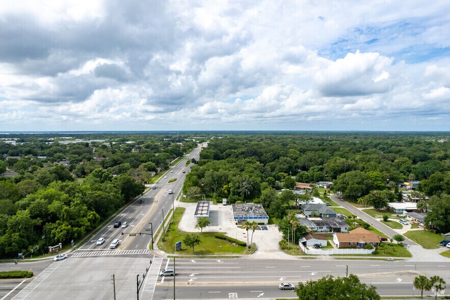 3200 Sanford Ave, Sanford, FL à vendre - Photo du bâtiment - Image 3 de 14