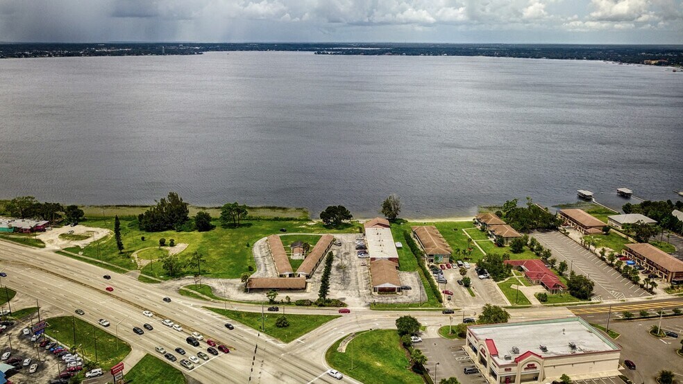 1025 Lakeview Dr, Sebring, FL à vendre - Photo du bâtiment - Image 1 de 3