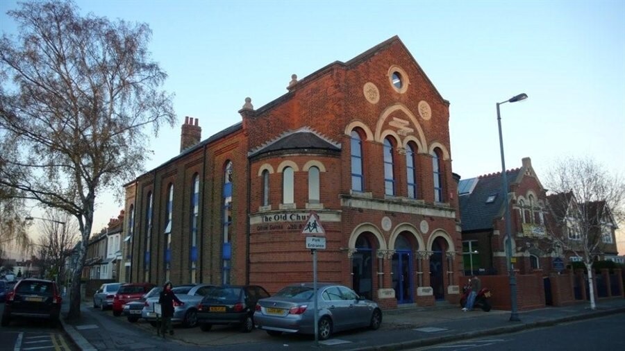 89 Quicks Rd, London for sale Primary Photo- Image 1 of 1